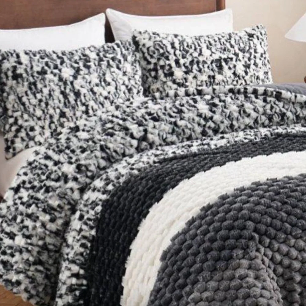 Cozy Beige and White Textured Comforter Set